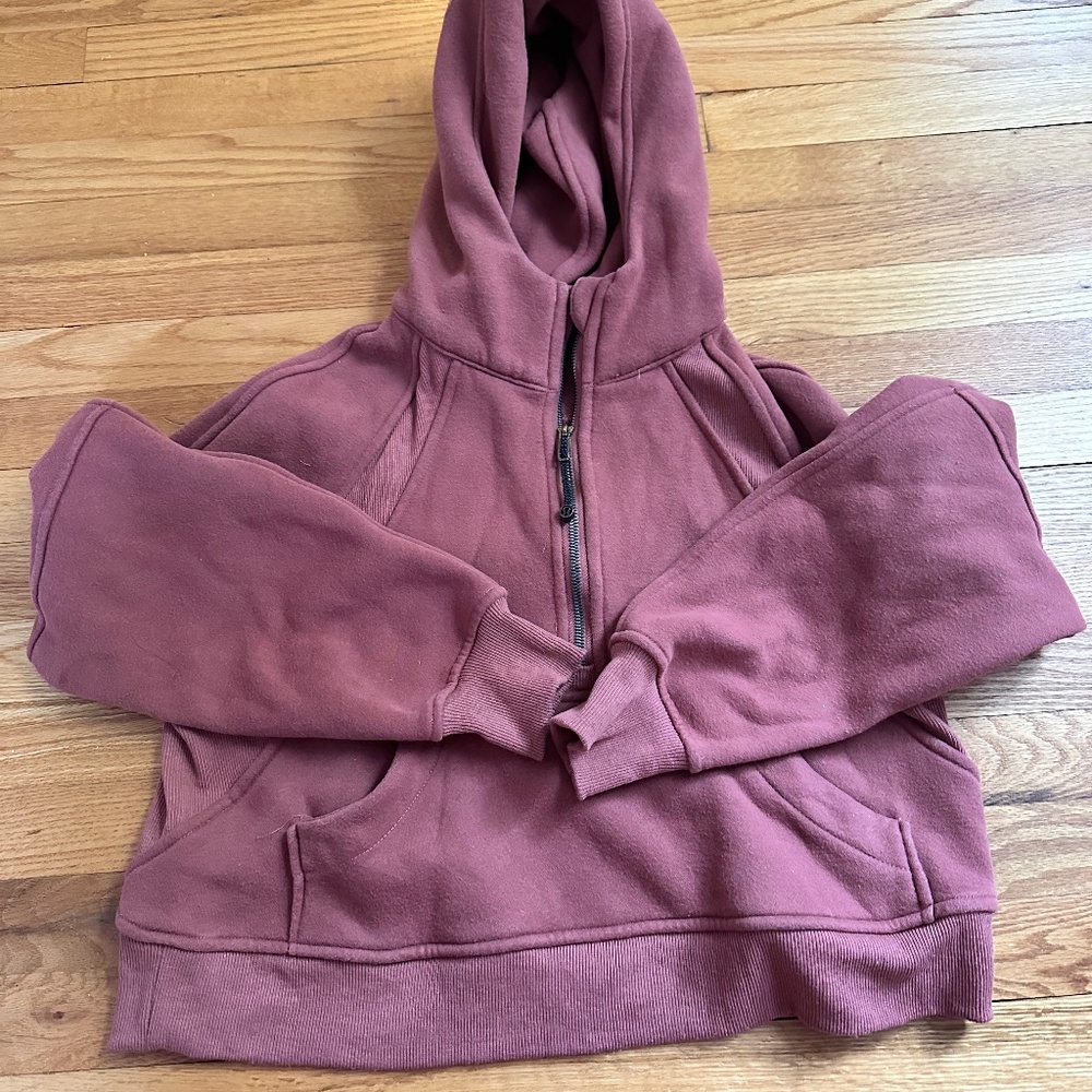Lululemon Scuba